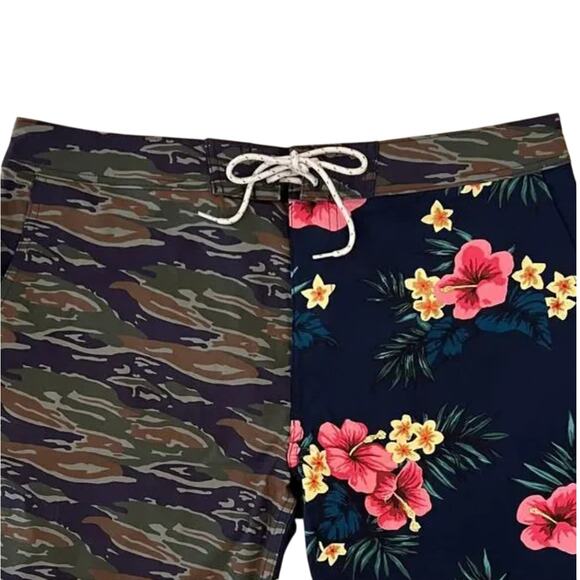 NWT J. Crew Men's Green Camo/Floral Print 7" Breaker Stretch Board Shorts -SZ 32 - Picture 4 of 10